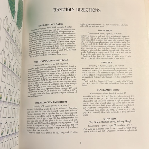 NWT 1980 Emerald City of OZ Cut & Assemble Paper Display Book - Picture 12 of 16